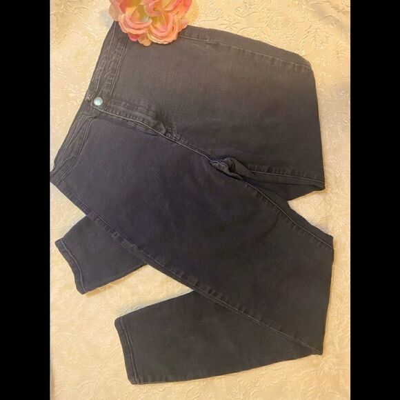 💐Forever 21 Size 29 Mid Rise Skinny Jeans - Picture 1 of 8